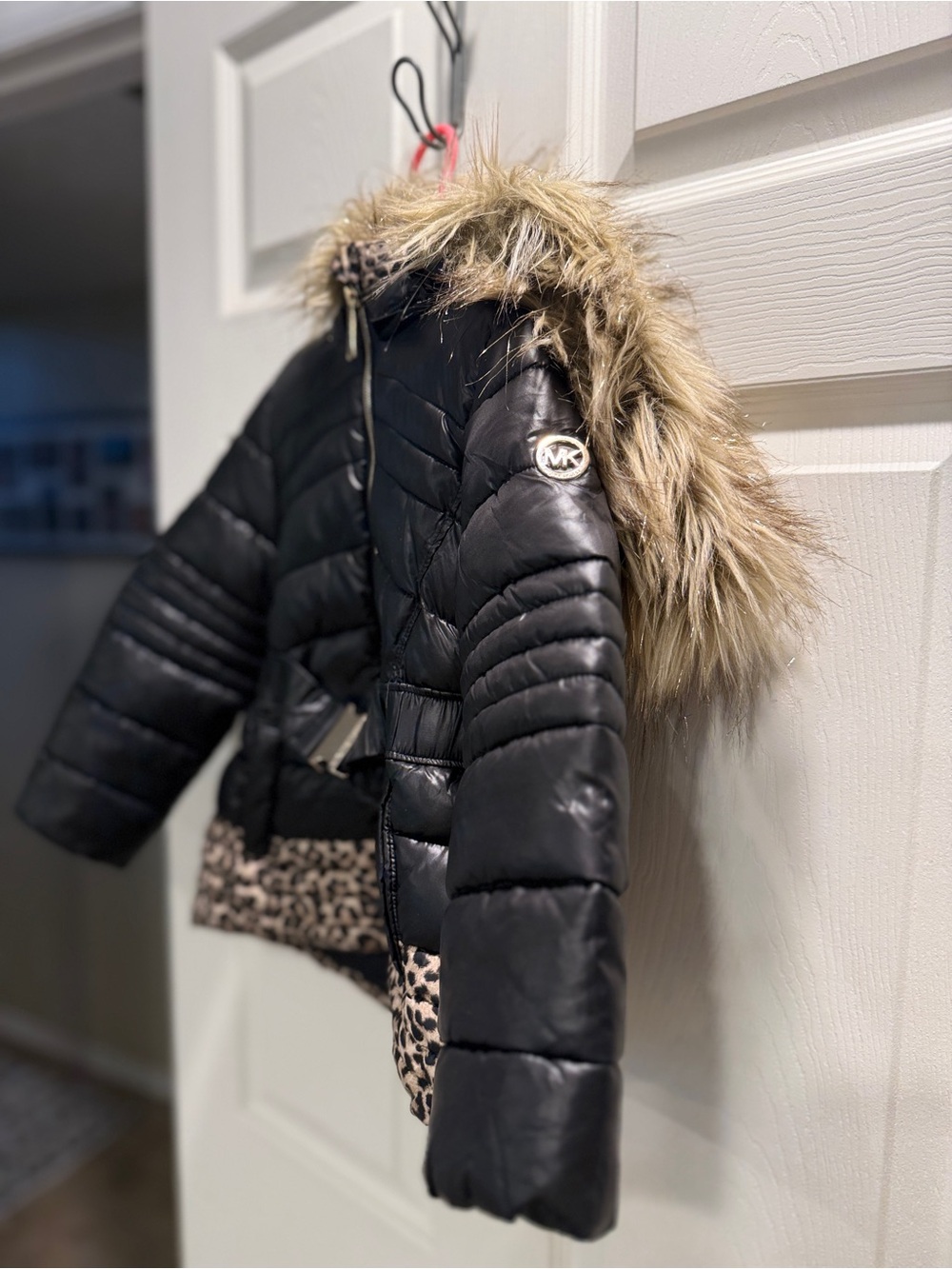 Michael Kors Girls 3T Puffer Coat Faux Fur Hood Black Leopard Print Jacket - Picture 4 of 14